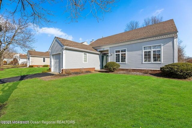 48 Rutland Lane, Monroe, NJ 08831