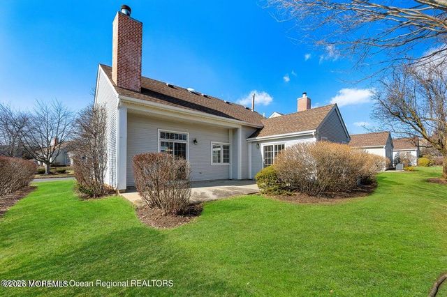 48 Rutland Lane, Monroe, NJ 08831