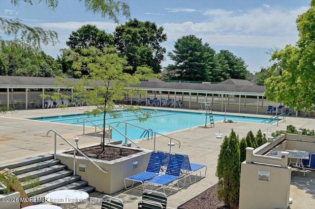 48 Rutland Lane, Monroe, NJ 08831