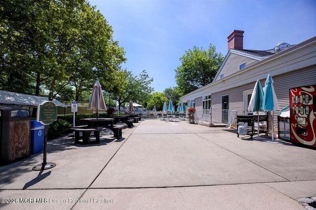 48 Rutland Lane, Monroe, NJ 08831