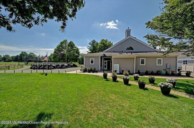 48 Rutland Lane, Monroe, NJ 08831