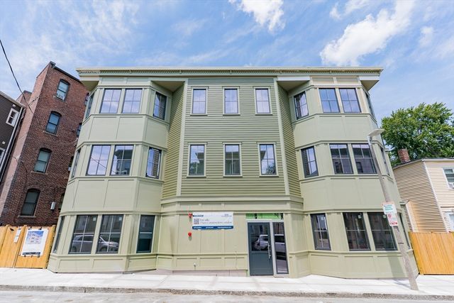 13 Bird St 2, Boston, MA 02125
