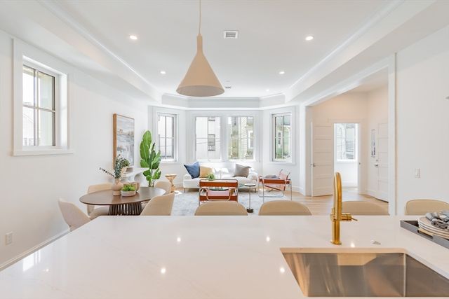 13 Bird St 2, Boston, MA 02125