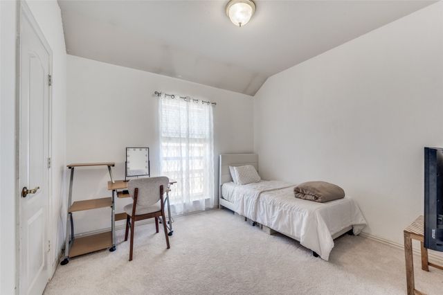 402 Horse Shoe Drive, Euless, TX 76039