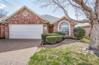 402 Horse Shoe Drive, Euless, TX 76039
