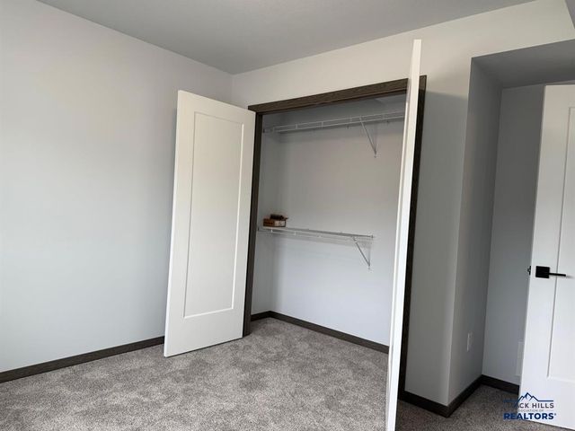 901 BENNINGTON DR, Box Elder, SD 57719