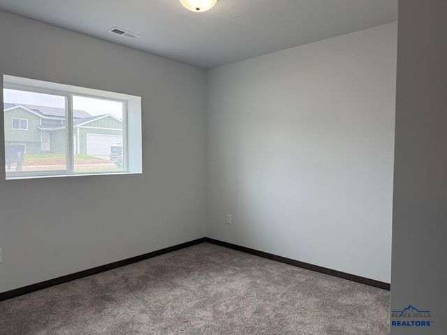 901 BENNINGTON DR, Box Elder, SD 57719