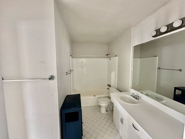 4115 Douglas 204, Dallas, TX 75219