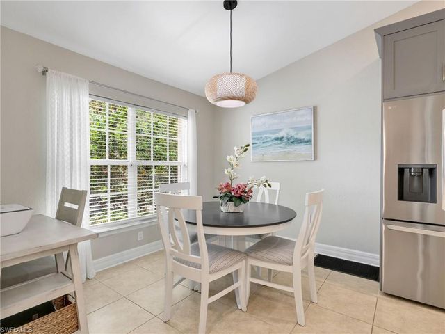 3515 Avion Woods CT 801, Naples, FL 34104