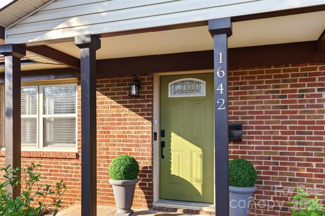 1642 Washington Avenue, Charlotte, NC 28216