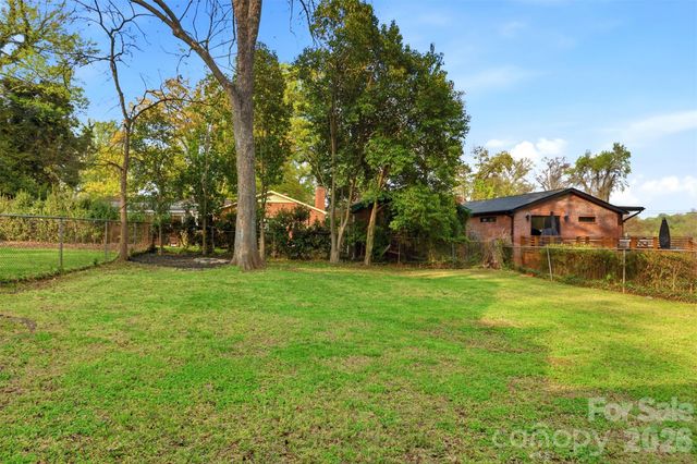 1642 Washington Avenue, Charlotte, NC 28216