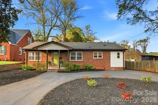 1642 Washington Avenue, Charlotte, NC 28216