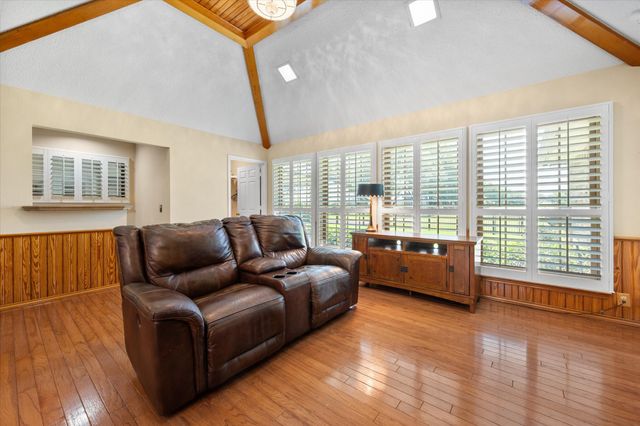 1208 Fairfax Drive, Mansfield, TX 76063