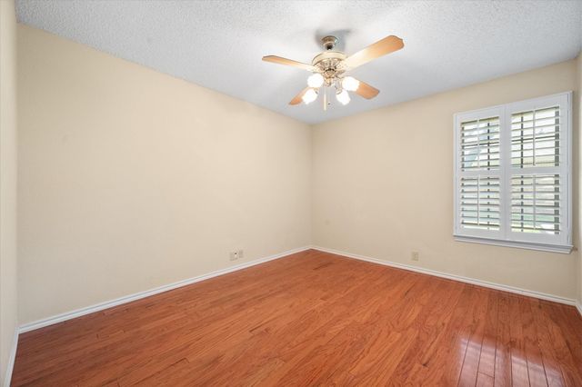 1208 Fairfax Drive, Mansfield, TX 76063
