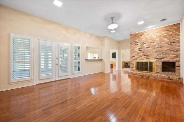 1208 Fairfax Drive, Mansfield, TX 76063