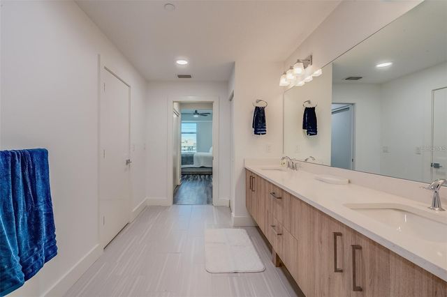 415 ISLAND WAY 311, Clearwater, FL 33767