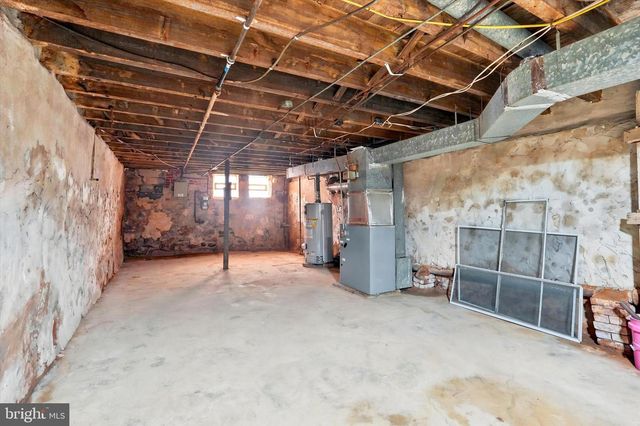 2304 NICHOLAS ST, Philadelphia, PA 19121