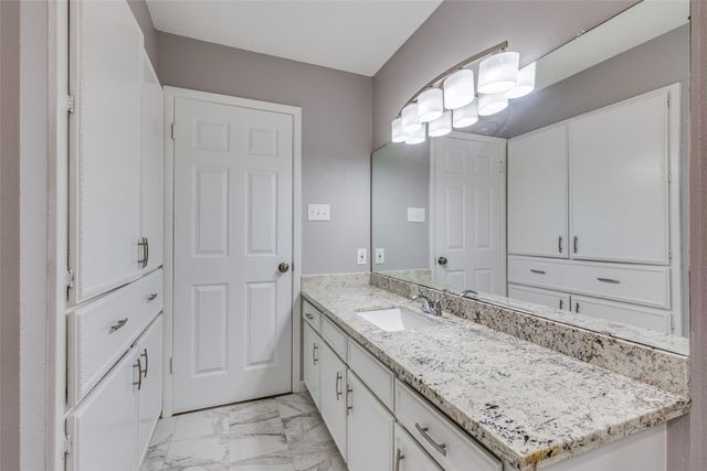 3800 Van Deman Drive, Benbrook, TX 76116