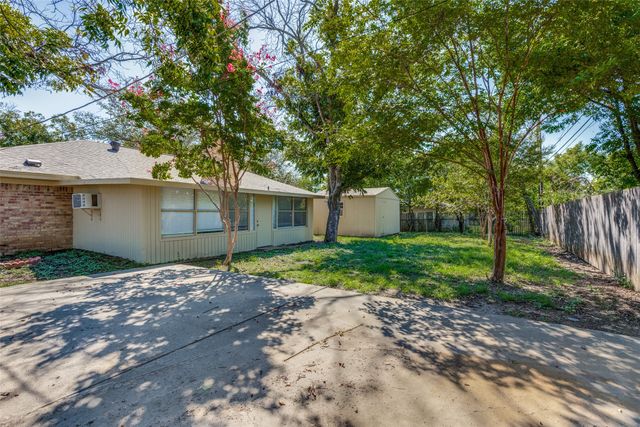 3800 Van Deman Drive, Benbrook, TX 76116