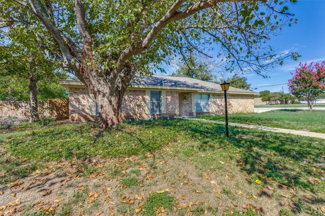 3800 Van Deman Drive, Benbrook, TX 76116