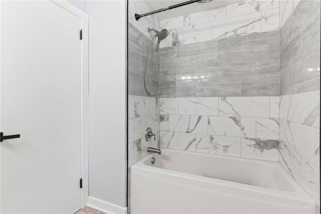 4030 Circle Dr, Hampton, PA 15101