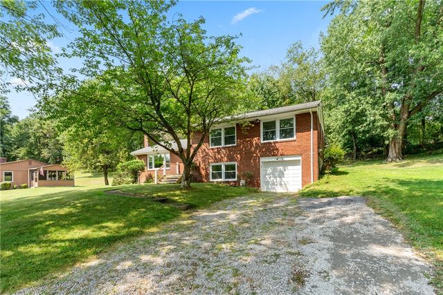 4030 Circle Dr, Hampton, PA 15101