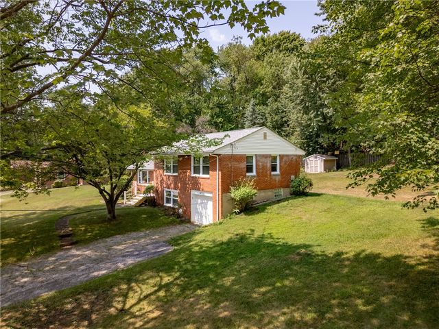4030 Circle Dr, Hampton, PA 15101