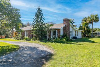 4375 S 25th Street, Fort Pierce, FL 34981
