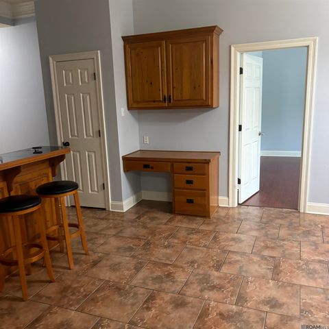 3111 Nicholson Lake Dr, Baton Rouge, LA 70810