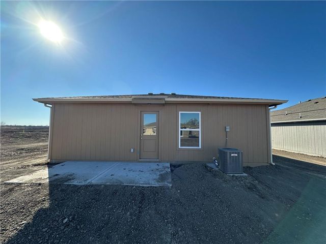 20871 Fairview Street, Edgerton, KS 66021