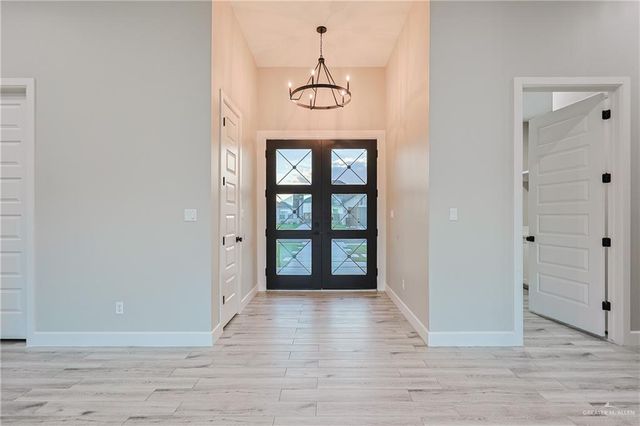 13812 N 35th Lane, Mcallen, TX 78504