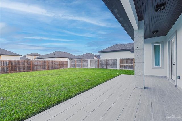 13812 N 35th Lane, Mcallen, TX 78504
