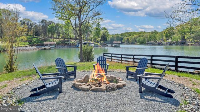2937 BLOUNT DR, Bumpass, VA 23024