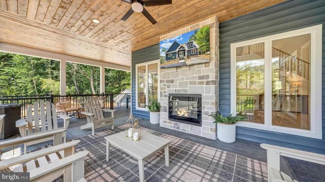 2937 BLOUNT DR, Bumpass, VA 23024