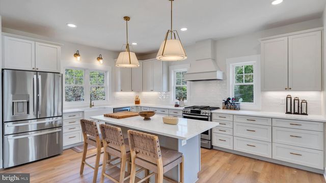2937 BLOUNT DR, Bumpass, VA 23024