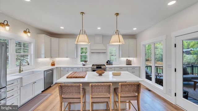 2937 BLOUNT DR, Bumpass, VA 23024