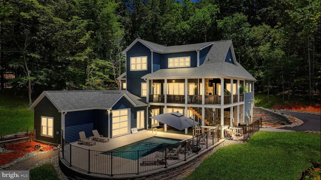 2937 BLOUNT DR, Bumpass, VA 23024