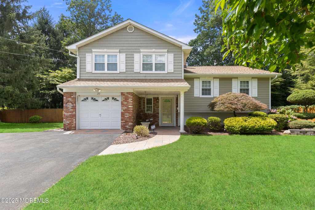 20 N Longview Road, Howell, NJ 07731