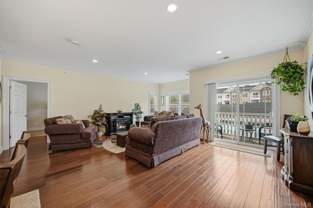 1309 Views Way, Pomona, NY 10970