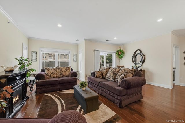 1309 Views Way, Pomona, NY 10970