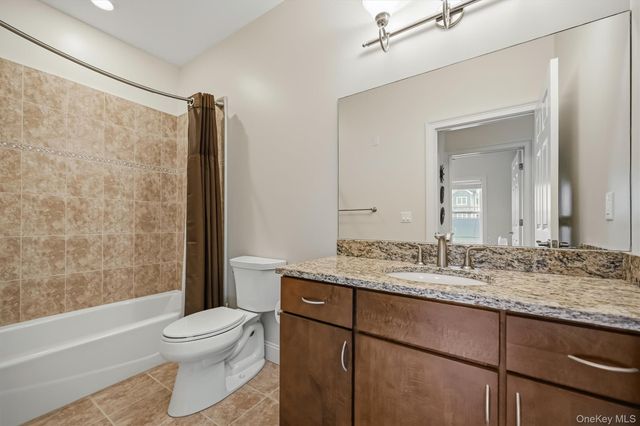 1309 Views Way, Pomona, NY 10970