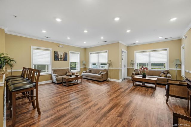 1309 Views Way, Pomona, NY 10970