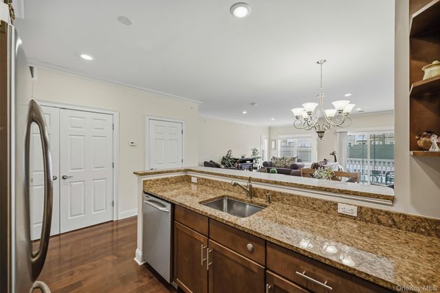 1309 Views Way, Pomona, NY 10970