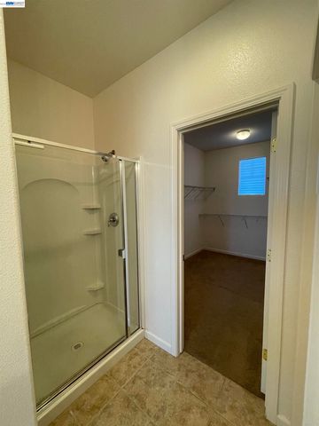 1043 Ashbridge Bay Dr, Pittsburg, CA 94565