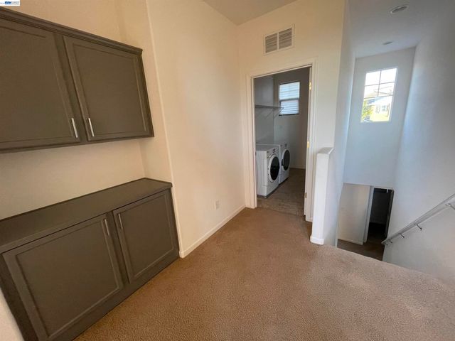 1043 Ashbridge Bay Dr, Pittsburg, CA 94565