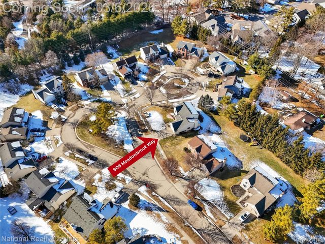 906 Meadowbrook Way, Milford Village, MI 48381