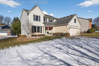 906 Meadowbrook Way, Milford Village, MI 48381