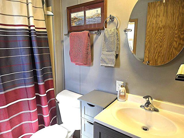 127 Falling Creek Circle, Janesville, WI 53548