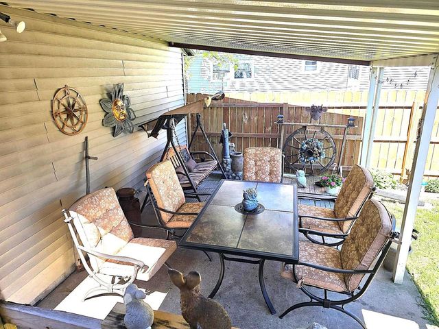 127 Falling Creek Circle, Janesville, WI 53548