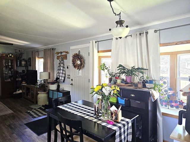 127 Falling Creek Circle, Janesville, WI 53548